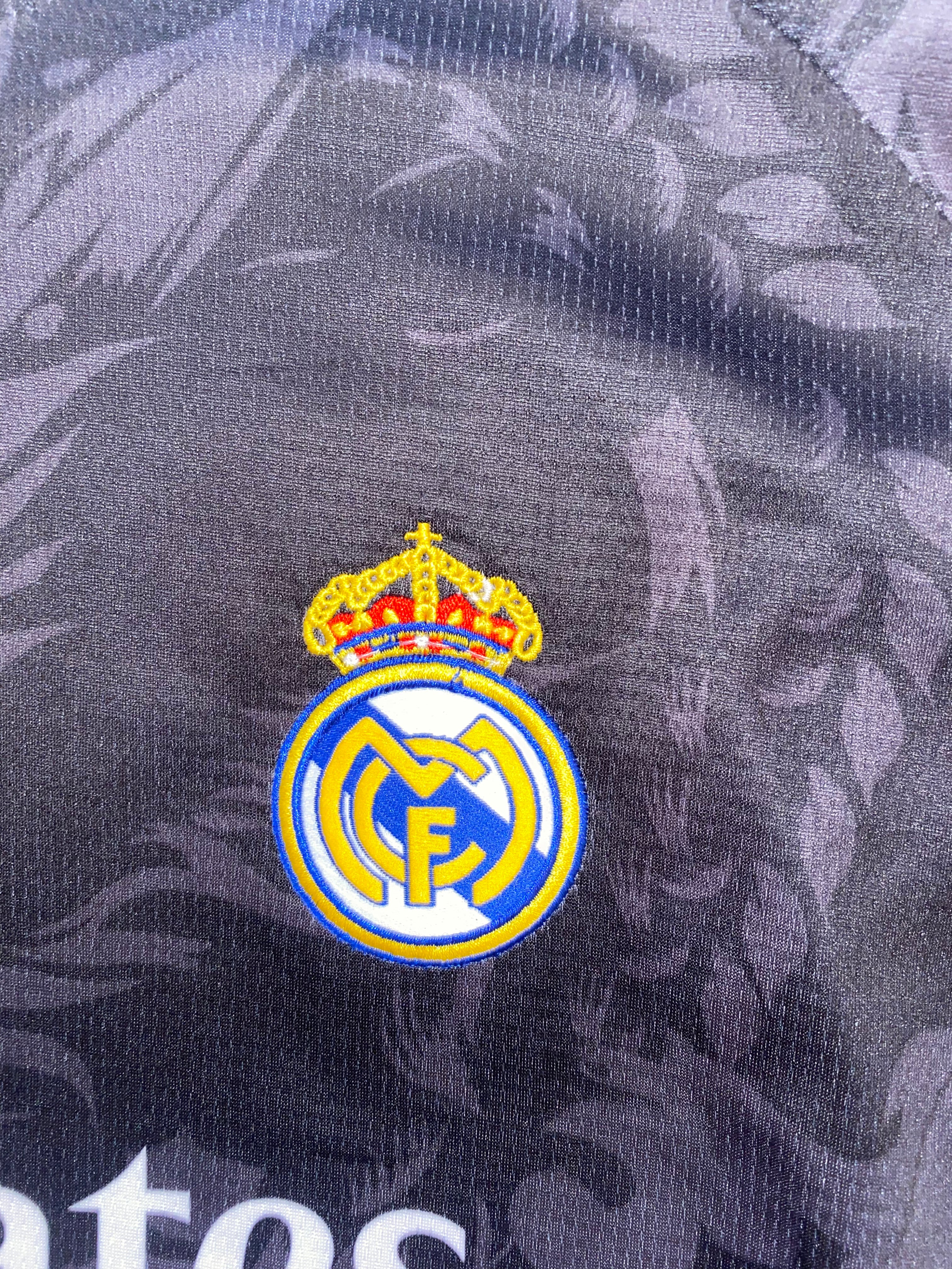 Maillot Real Madrid Concept Édition Dragon Violet